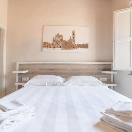 Albergo Centrale Siena Esterno foto