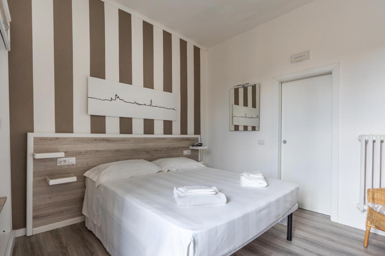 Albergo Centrale Siena Esterno foto