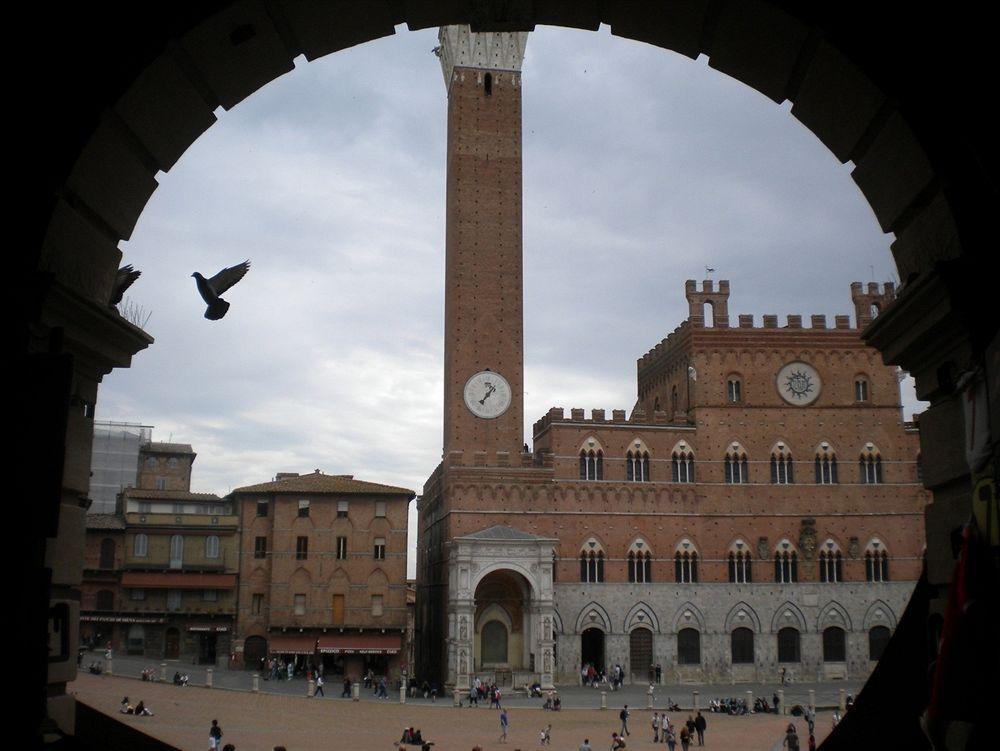 Albergo Centrale Siena Esterno foto