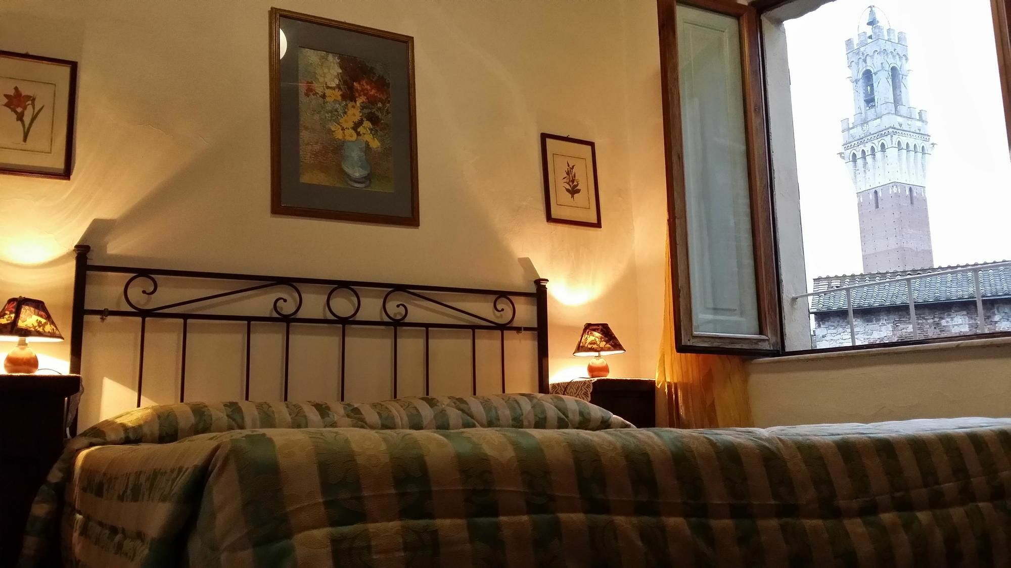 Albergo Centrale Siena Esterno foto