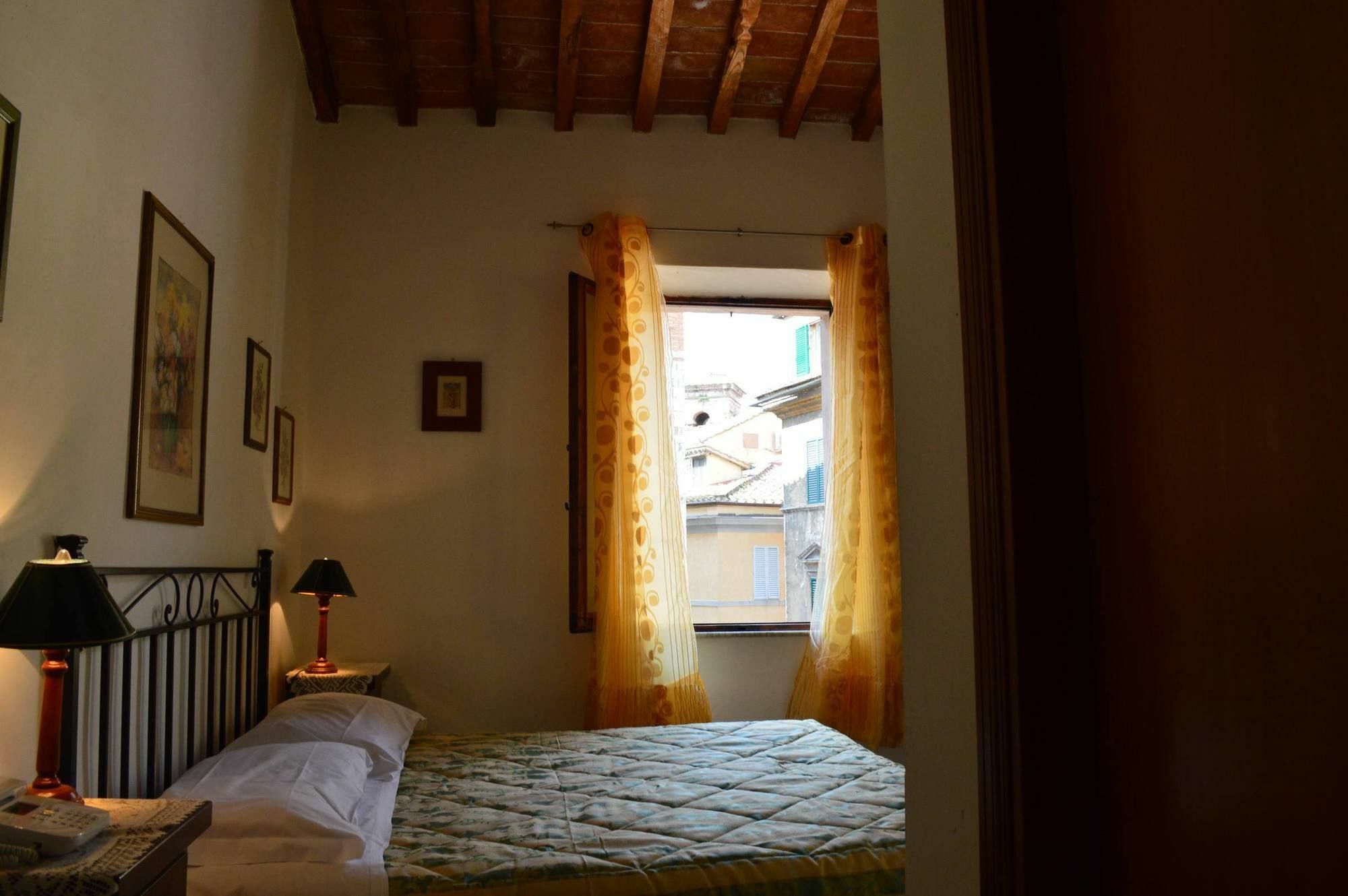 Albergo Centrale Siena Esterno foto